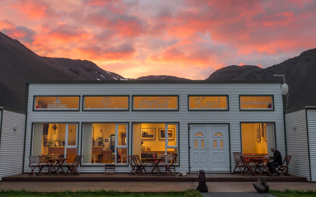 Kast Guesthouse Lysudalur Eksteriør billede